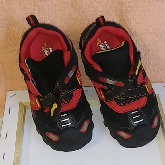 Skechers hot light shoes - Picture 1 of 6